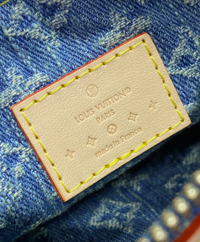 Louis Vuitton Hills Pochette M82949 Blue